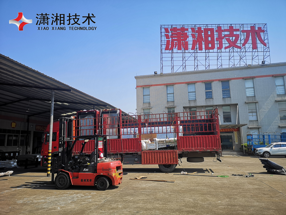 马鞍山景区款候车亭今日发货